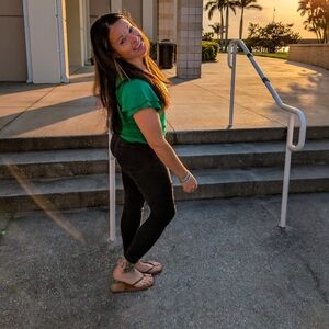 Meet your Posher, Alicia